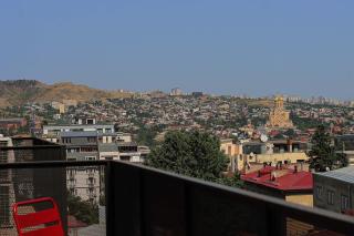 2BR luxury apartment with 2 Balconies in historic Tbilisi - 9