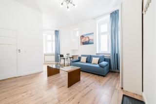 Garbary 31 City Center Studio by BookingHost - 0