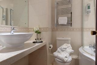 Passage House Hotel - 7