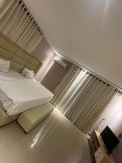 Exquisite Properties - Lekki - 7