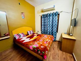 Hotel Anand Kunj - 2