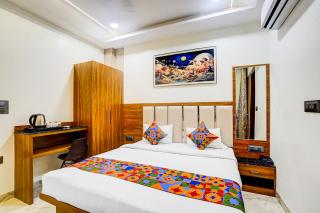 FabHotel Kishori Inn - 8