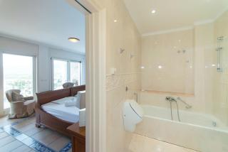 WELCS VILLA 280 EMP con piscina, vistas al mar y parking - 1