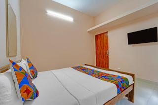 FabHotel Praneeth Residency - 7