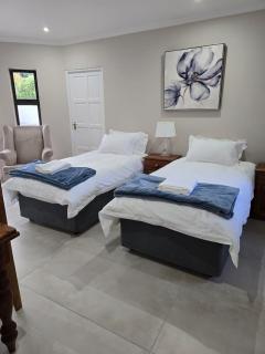 Easy Stay Guesthouse George - 9