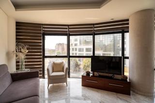Suite 305 - 1