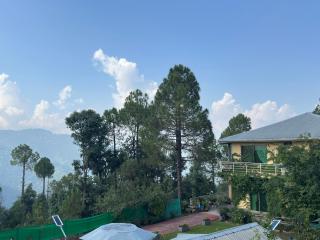 Summers Hut - 6
