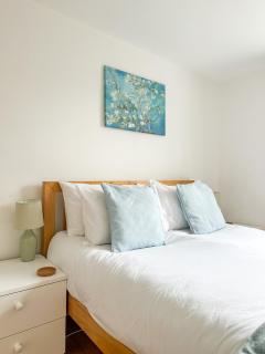 Canterbury Oasis - Modern 2-Bed Home with FREE Parking - Canterbury - 3