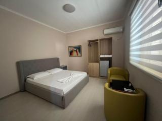 Enzo Hotel near Lake Tirana - Tirana - 1