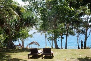 Angels Beachhouse - Beachfront, fast internet, Queen beds, new owners - Port Vila - 1