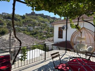 Mezini Guest House - 4