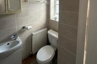 Cozy 1 Bed Apt Sleeps 4 with Garden Views - 6