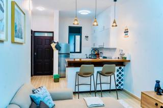 Cozy Luxe Haven Lakeside Condo in Entebbe - Entebbe - 4