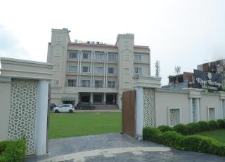 Hotel King's Heritage - Bareilly - 8