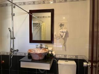 Golden River Hotel - 8