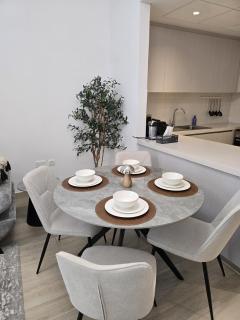 2bhk Canal View near Ferrari World and Sea World - Abu Dhabi - 4