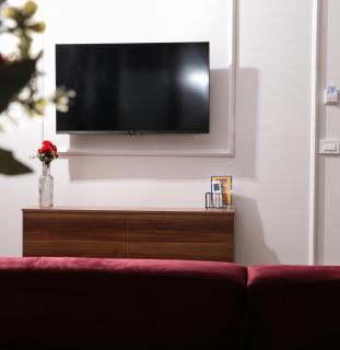 AXIOM Apartments - 4