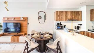 Maryah View 1BR - Stylish Stay with Balcony & Full Kitchen Near Galleria Mall - 7