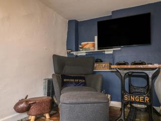 Blindwell House - Matlock - 2