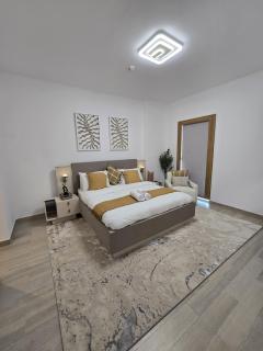2bhk Canal View near Ferrari World and Sea World - Abu Dhabi - 7