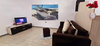 Beach Pool & Spa Retreat langa plaja Mamaia Nord - 8