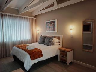 Stunning Beach Rd studio flat - 2