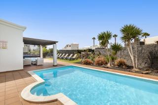 Villa Zafiro 17 by Escape Home - 9