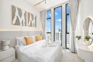 Golden Stays - Private Pool in Binghatti Tulip I Prime JVC 2BR I Balcony Access - 8