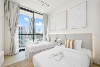 Golden Stays - Private Pool in Binghatti Tulip I Prime JVC 2BR I Balcony Access - 7