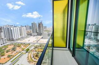 Golden Stays - Private Pool in Binghatti Tulip I Prime JVC 2BR I Balcony Access - 3