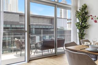 2BR plus M with Huge Balcony City Walk Building 22 - 4