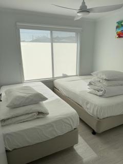 Beach House Getaway 2 - 8