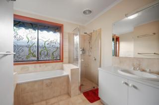 Peaceful Garden location in Hoppers Crossing - 3