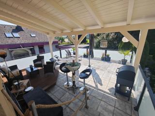 Großzügige Wohnung mit Terrasse - 9