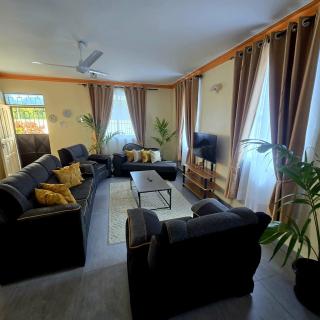 SAFARI BREEZE Residence - Gatunga - 4
