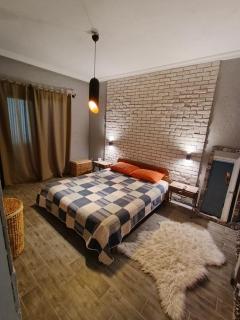 Wishing you a lovely stay - 2