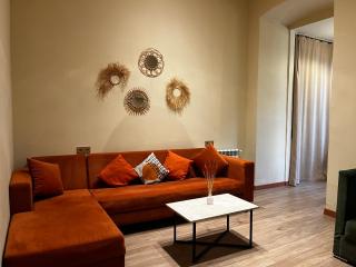 Cozy Corner & Old City Stay - 9
