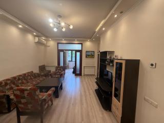 Toon Apartments Cozy 2BR on Saryan - 8