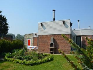 Bungalow in Noordwijk near Lake & Beach - 0
