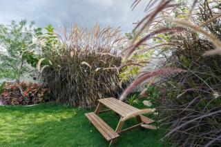 The Garden Stay by StayJadePrivate PoolHuge Lawn - 6