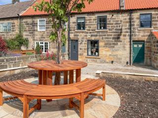Hook Cottage - Uk48361 - Loftus - 0