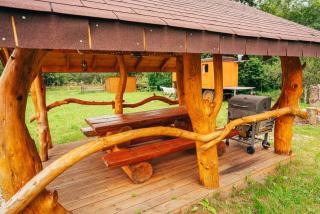 Maringotka pri potoku - Zážitkové ubytovanie - 2 os - 8