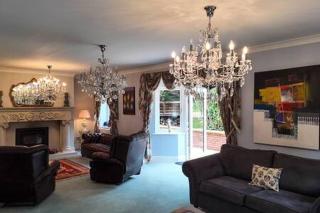 Stratford 4 BR Family Mansion with Pool, Gym BBQ - Henley in Arden - 7