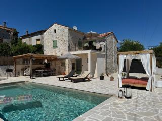 NEW 2024! Casa Vecchia - 1