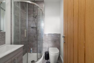 The Blue Horizon Suite - Leicester - 7