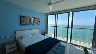 Beachfront condo in Morros City Building - 1