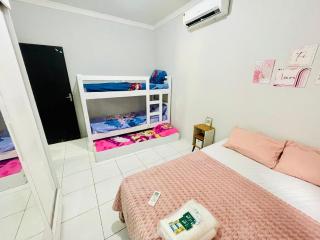 Casa de luxo com piscina e sala de jogos 7 camas 8 pessoas - Nova Mutum - 2