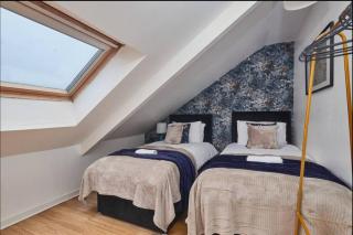 4 bedroom, 6 beds, 10 guest, Free parking on site - Elswick - 3