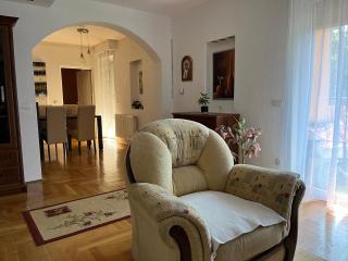 Luxury Apartment - 5