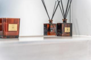 Spacious 3-Bedroom Apartment, Sleeps 3, Private Patio, Parking, Central Location - 4